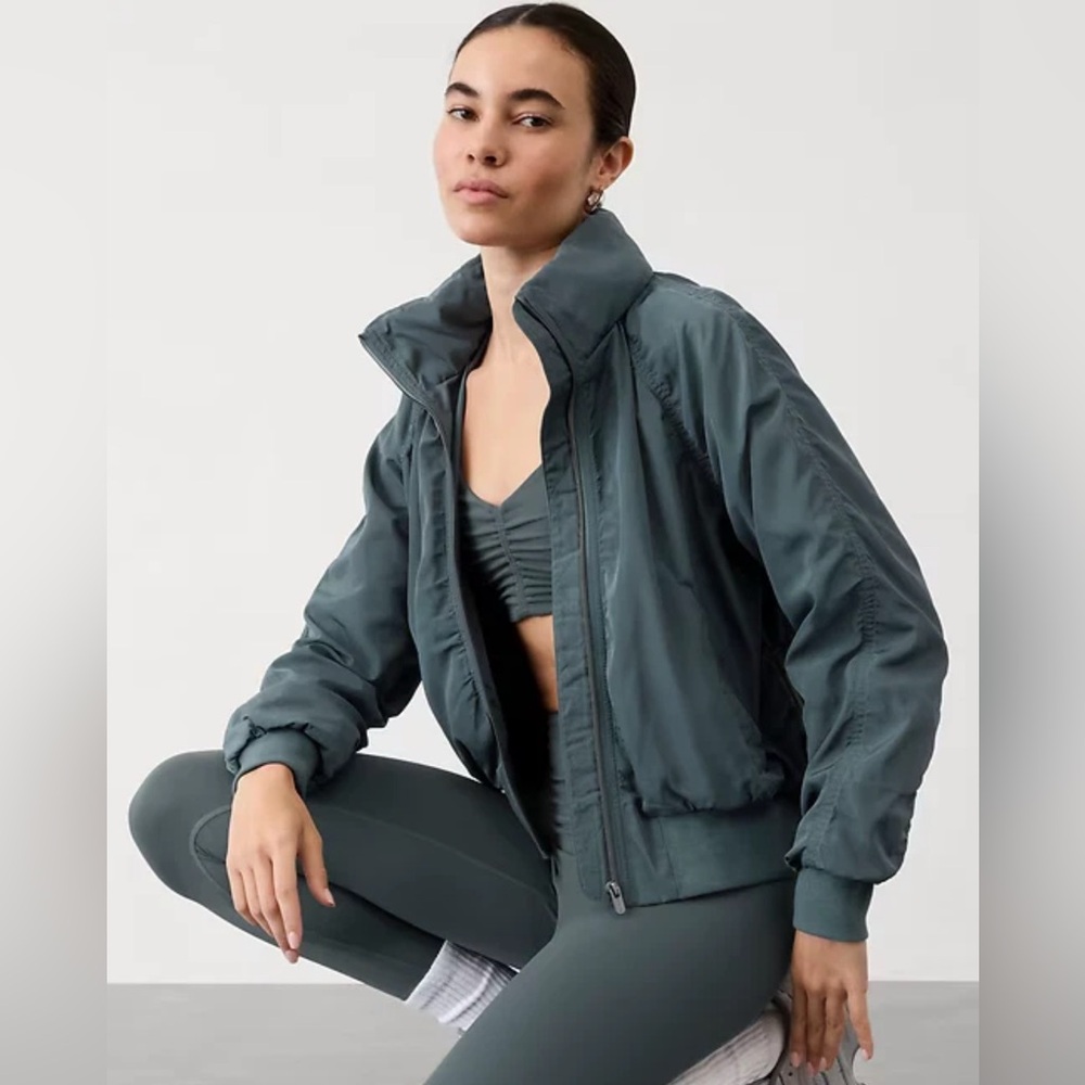Women's Athleta Jetset Bomber Jacket in Elm Size XS.